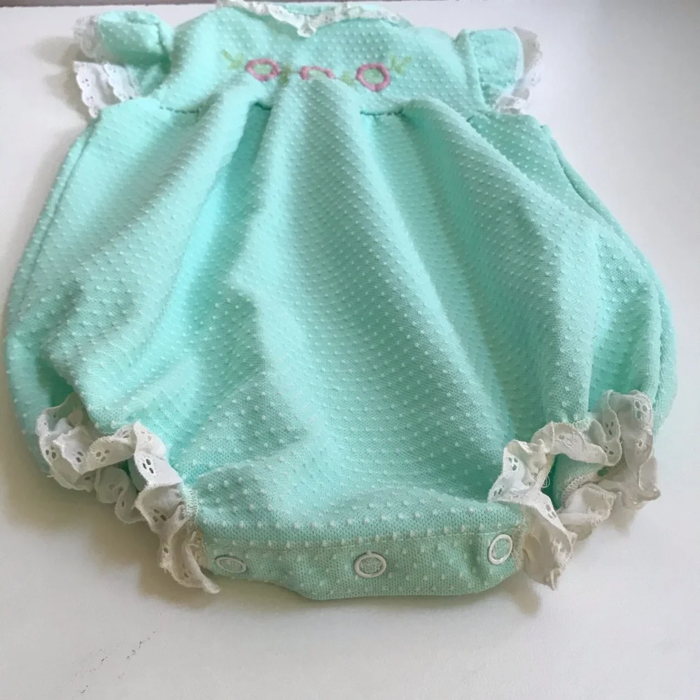Vintage Carter’s One Piece Short Romper